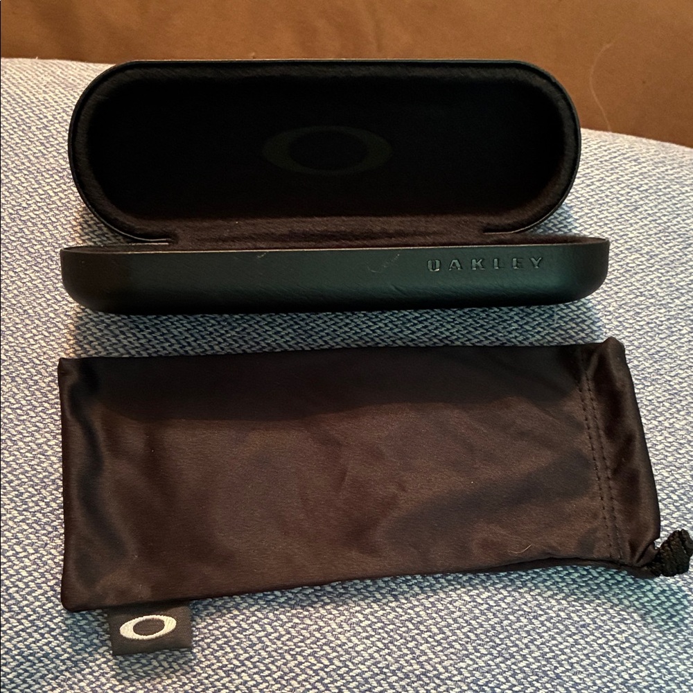 Oakley Black Sunglasses Holder with Pouch